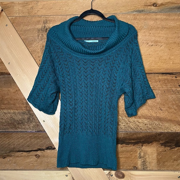 Maurices Women’s Small Short Sleeve Sweater Cowl Neck Jade Fitted Waist Top - Picture 2 of 8